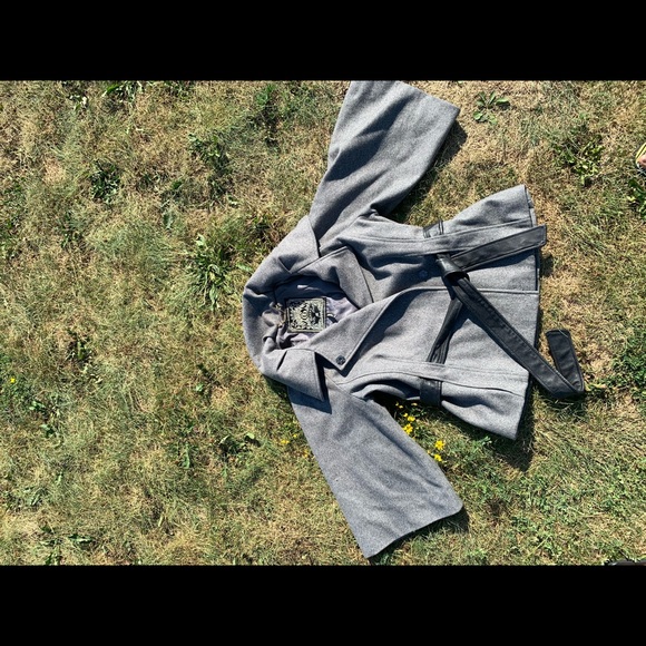 BUNDLE OF BRANDED CLOTHES FOR SALE - Picture 14 of 15